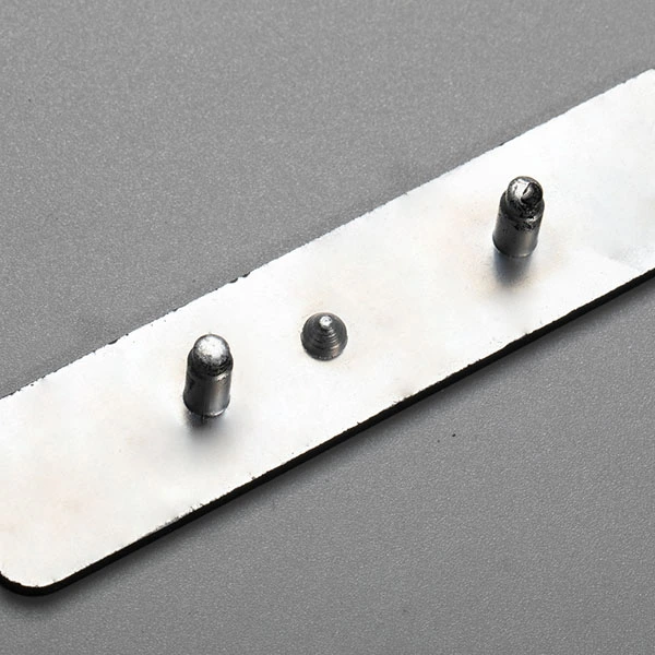 لوحة شعار معدنية